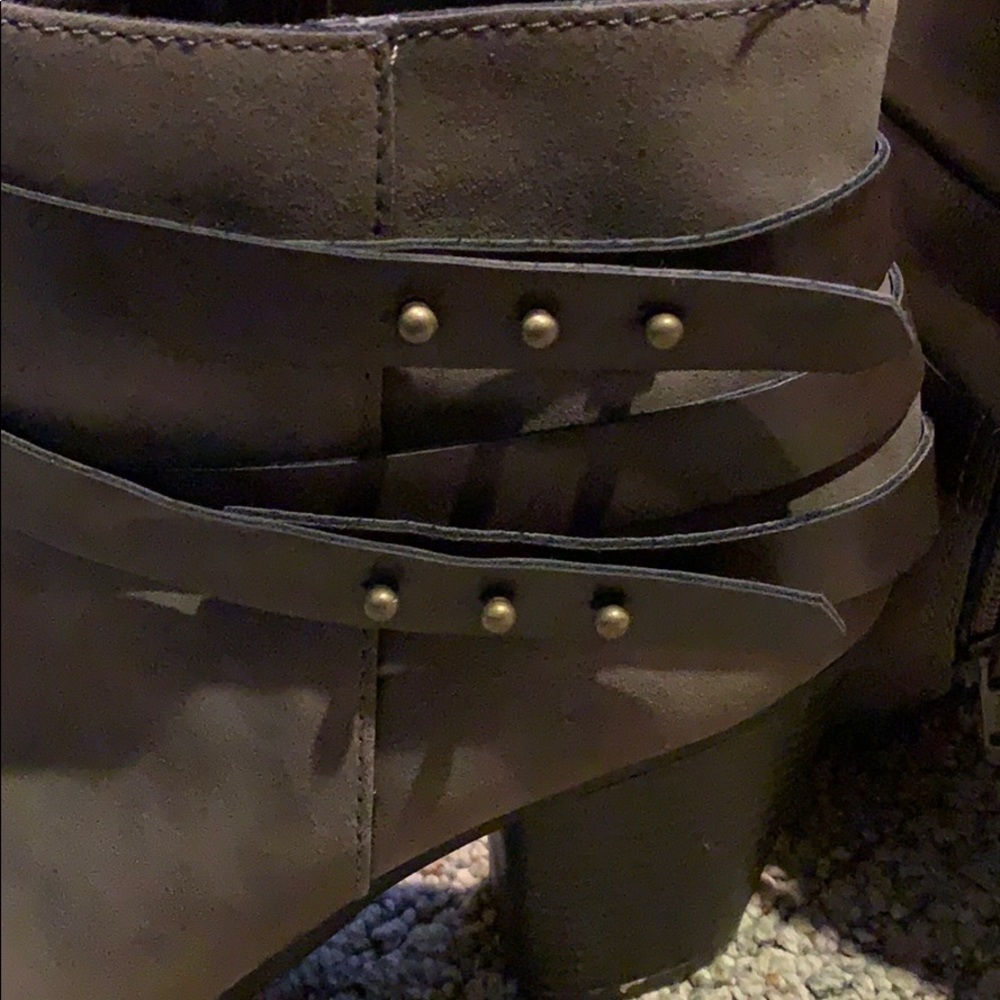 Booties - Picture 3 of 8